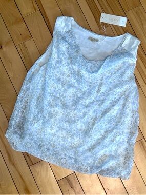 Giusy sleeveless, layered "bubble" blouse NWT
